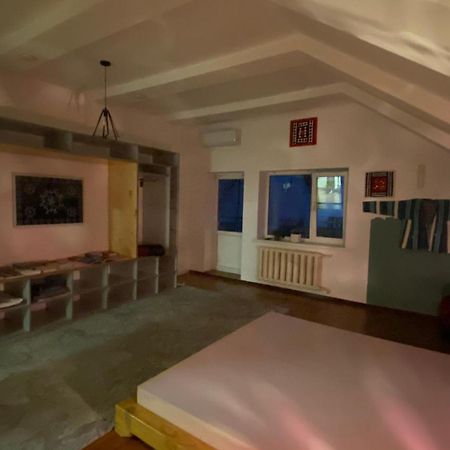 Kuduk Cultural Residence Бишкек Экстерьер фото